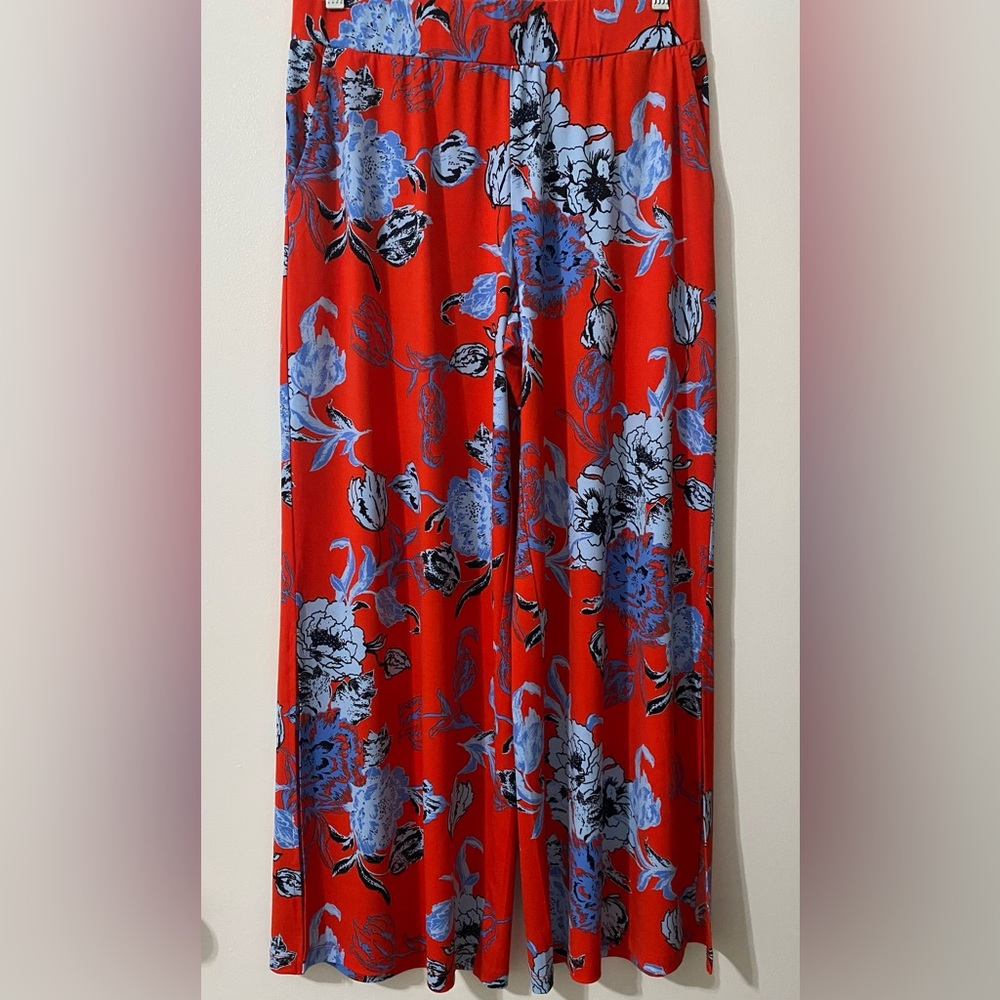 GILI Wide Leg Flower Printed Pants.